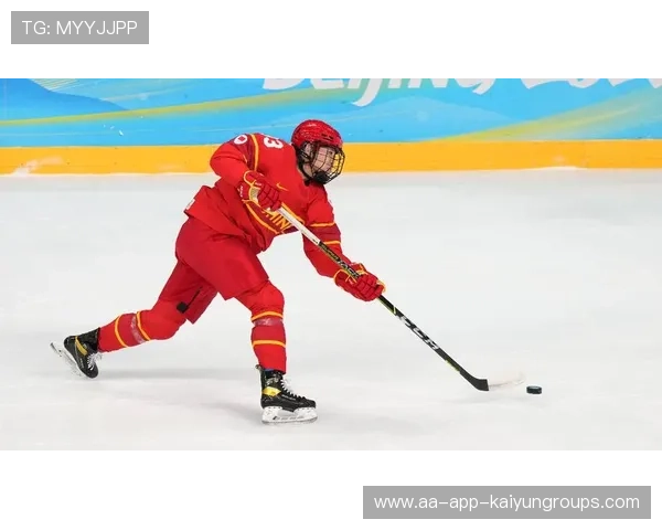 女子冰球赛中，中国女队逆转韩国展现强大实力，中国女子冰球联赛