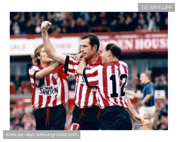 桑德兰战术执行力惊艳搅乱英冠升级格局,桑德兰主帅 桑德兰战术执行力惊艳搅乱英冠升级格局,桑德兰主帅