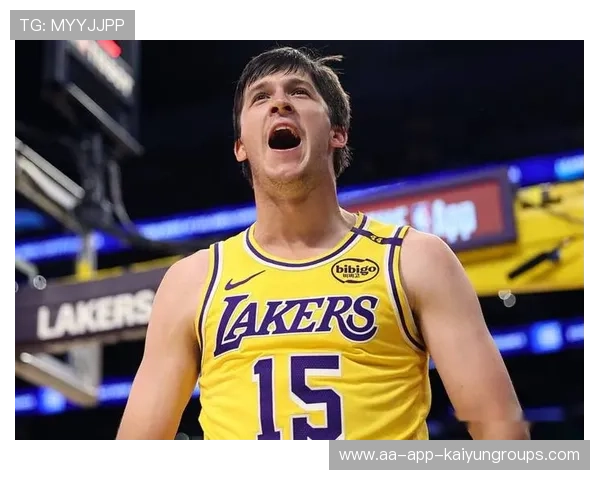 湖人里夫斯突破造杀伤,罚球稳稳收分 湖人里夫斯突破造杀伤,罚球稳稳收分